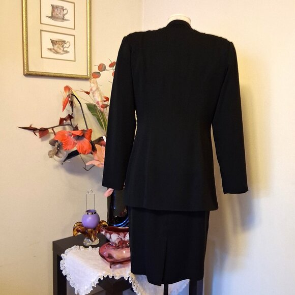 Preowned Women's Zakura 2 Piece Black Lined Beaded Blazer & Dress Set 10 M - Picture 3 of 16